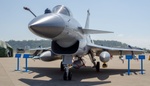 Chengdu J-10 už se nikdo nesměje. Kdysi nevyspělá stíhačka pokořila pýchu Francie a stojí jenom 1/4 toho, co Rafale