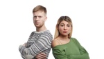 “Manžel kupuje losy a podává loterii za tisíce. Chce vyhrát, ale přitom strašně utrácí,” neví si rady zoufalá Mirka. Její muž je posedlý výhrou