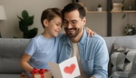 Kdy a proč slavíme Den otců a jak ho letos udělat nezapomenutelným? Tipy na DIY i koupené dárky