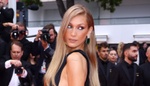 Barva na vlasy, která vás omladí: Bella Hadid určila největší vlasový trend léta 2025