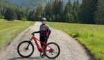 Objevte Vysoké a Nízké Tatry na kole! Budete nadšení z krásné přírody a kvalitou stezek, na své si přijdou všichni cyklisté