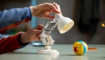 Pixarova legendární lampička ožívá v podobě propracované LEGO stavebnice