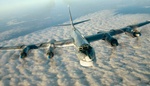 Satelitní snímky ve vysokém rozlišení ukazují odklízení trosek z ruských bombardérů a znovu potvrzují jejich zničení