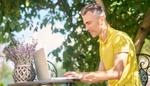 Užijte si spolehlivou Wi-Fi i na zahradě: pár triků pro lepší signál i mimo dům