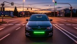 Zelené brzdové světlo vpředu auta? Studie slibuje výrazné snížení nehod