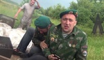 Video: jeden ruský voják zakopl o druhého a dopřáli tak dronu dvojitý úspěch. Že ho zkoušeli sestřelit, nepomohlo
