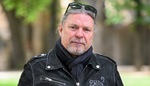 Petr Kolář odmítá rozmazlovat vnoučata. Sám jsem byl vychovaný tvrdou rukou, přiznává