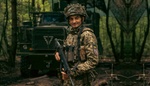 Rusové si mysleli, že ho zlomili: pak ukrajinský výsadkář pod palbou dělostřelectva ze zajetí utekl a podělil se o příběh se světem