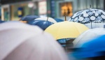 Na Česko se ženou silné bouřky a kroupy. V těchto krajích bude situace nejhorší, řekli meteorologové