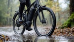 Je jízda na elektrokole v dešti a v bouřce nebezpečná? Na tohle musíte dát pozor