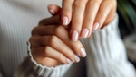 Hitem letošního roku jsou Soap Nails: I přírodní nehty mohou vypadat krásně, pokud jim dopřejete komplexní péči