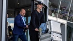 Kanonýr Nečas se po příletu na MS pochlubil kabelkou, která stojí jako auto