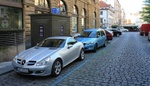 Vlastníte tento typ auta? Nově se za parkování nedoplatíte. Chystá se masivní zdražení pro určité typy vozů