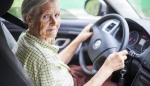 EU chystá velkou změnu: Senioři se mají na co připravit, konec řízení může přijít dřív, než čekáte