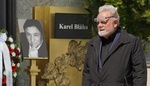 Pohřeb Karla Bláhy: S legendou se loučili Urbanová, Drobný nebo Upír Krejčí