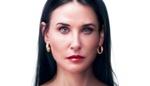 Horor, u kterého někteří jedinci předčasně opouštěli kinosály, míří online. Demi Moore za něj dostala Zlatý glóbus