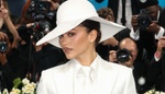 Zendaya a Anna Sawai na Met Gala v téměř identickém outfitu. Které to slušelo víc?