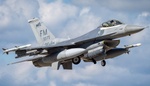 Ukrajina ztratila další F-16, když zrovna odrážela ruský útok. Pilot se katapultoval a přežil, ale je to veliké oslabení