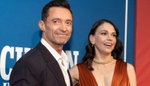 Hugh Jackman a jeho nová láska pod tlakem, prý se objevují první mráčky v ráji