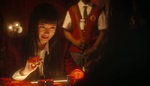 Adaptace manga série Kakegurui dorazí na Netflix. Nelítostné hazardní hry určují postavení na společenském žebříčku