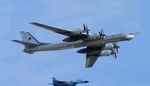 Unikátní záběry ukazují útok na ruský bombardér Tu-95 z blízka. Lehce dosedl, než ho odpálil