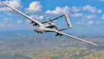 Video: dron se úspěšně vyhnul ruské protivzdušné obraně, která na něj střílela, a ukázkově zapálil ropnou rafinerii
