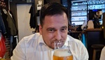 Kam chodí v Bruselu europoslanci i král: Tomáš Zdechovský ukázal oblíbenou hospodu