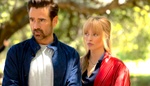 Navštivte své důležité momenty. Margot Robbie a Colin Farrell cvrlikají v kýčovitém traileru