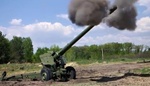 Neznámá houfnice v ukrajinské výzbroji: zřejmě zcela unikátní hybrid, který připomíná sovětské D-20 a D-74, ale i jugoslávskou M-84