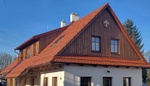 Ze zchátralé roubenky v moderní srdce obce: Neuvěříte, jak skauti zrekonstruovali klubovnu z 19. století