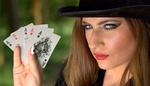 Víkendový horoskop: Berani potkají staré známé, Blíženci zazáří i u pokerového stolu