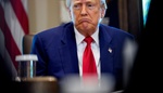 „Hrozba pro národní bezpečnost“. Trump by rád stoprocentním clem zničil Hollywood