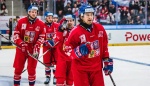 Reprezentační obránce potěšil svou krásnou inženýrku. Vrací se do Česka pro miliony