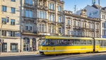Strašlivá smrt v Plzni: Tramvaj srazila muže, pak jeho tělo vláčela městem