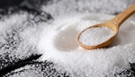 Jak zabránit hrudkovatění a navlhnutí soli? Jde to velmi snadno, a to nejen pomocí mikrovlnky